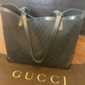 Gucci GG logo tote